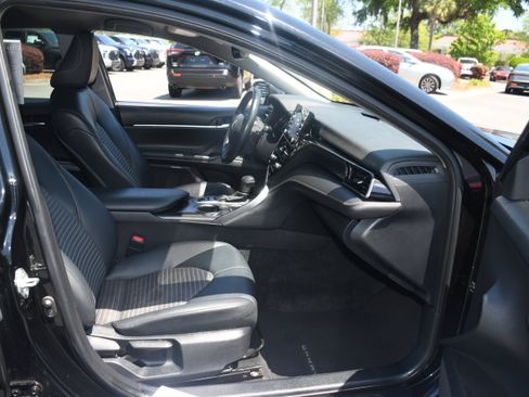 Certified 2023 Toyota Camry SE w/ Convenience Package image 19