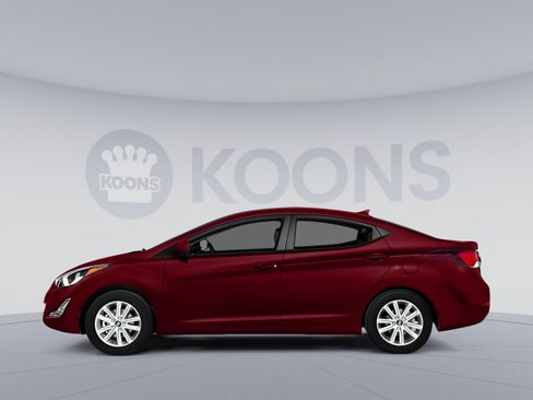 Used 2014 Hyundai Elantra SE FWD image 4