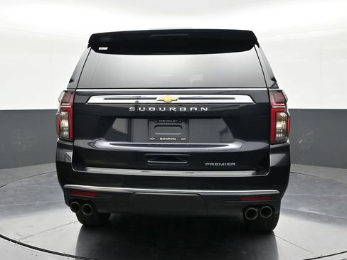 Used 2024 Chevrolet Suburban Premier image 4