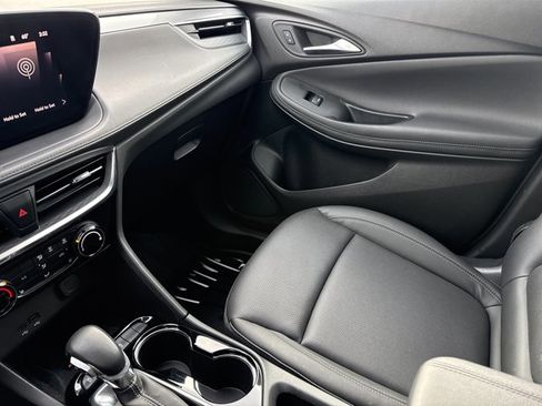 Used 2024 Buick Encore GX Sport Touring w/ Comfort Package image 23