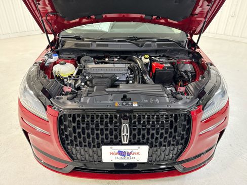 New 2025 Lincoln Corsair Premiere w/ Equipment Group 101A image 31