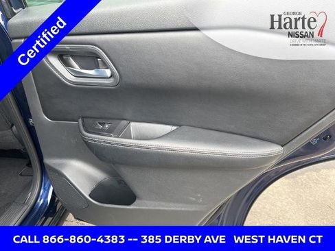 Certified 2025 Nissan Rogue SV image 18