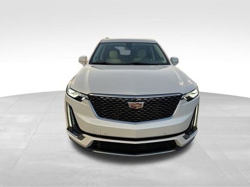 Certified 2024 Cadillac XT6 Premium Luxury image 2