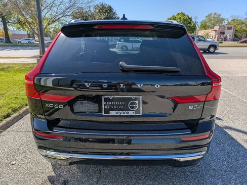Certified 2022 Volvo XC60 B5 Inscription w/ Advanced Package AWD/4WD image 5