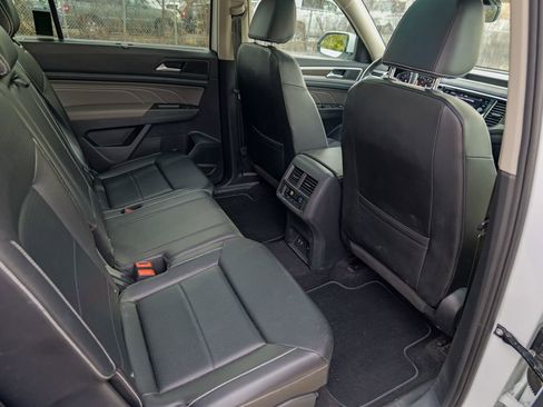 Used 2022 Volkswagen Atlas SE AWD/4WD image 32