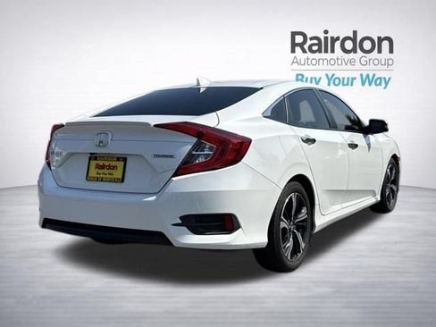 Used 2018 Honda Civic Touring image 7