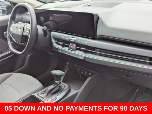 Used 2025 Kia K4 FWD image 30