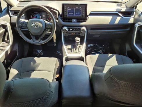 Used 2021 Toyota RAV4 LE FWD image 13