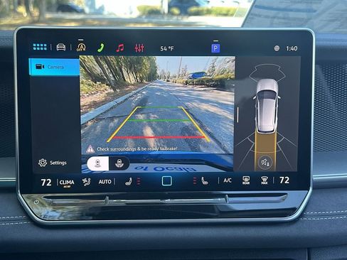 New 2026 Volkswagen Tiguan SE image 17