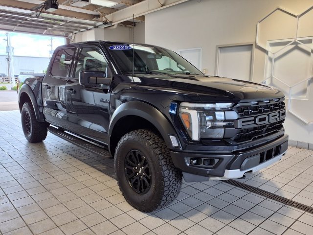Used 2025 Ford F150 Raptor AWD/4WD image 30