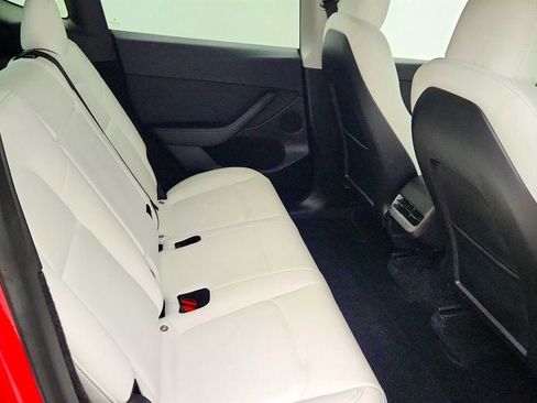 Used 2023 Tesla Model Y Performance image 27