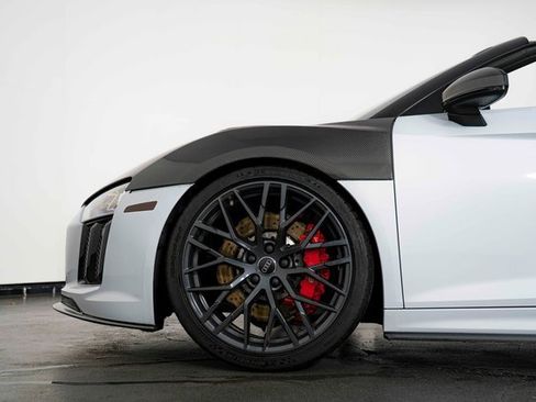 Used 2018 Audi R8 V10 image 12