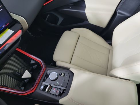 Certified 2025 BMW X3 xDrive30i w/ Premium Package image 22