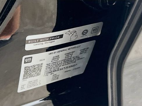 Used 2026 Chevrolet Traverse High Country FWD image 25