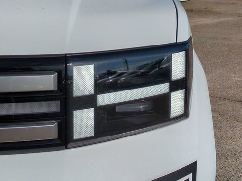 New 2026 Hyundai Santa Fe SE FWD image 9