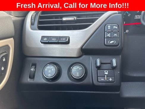 Used 2020 GMC Yukon Denali w/ Denali Premium Package AWD/4WD image 18