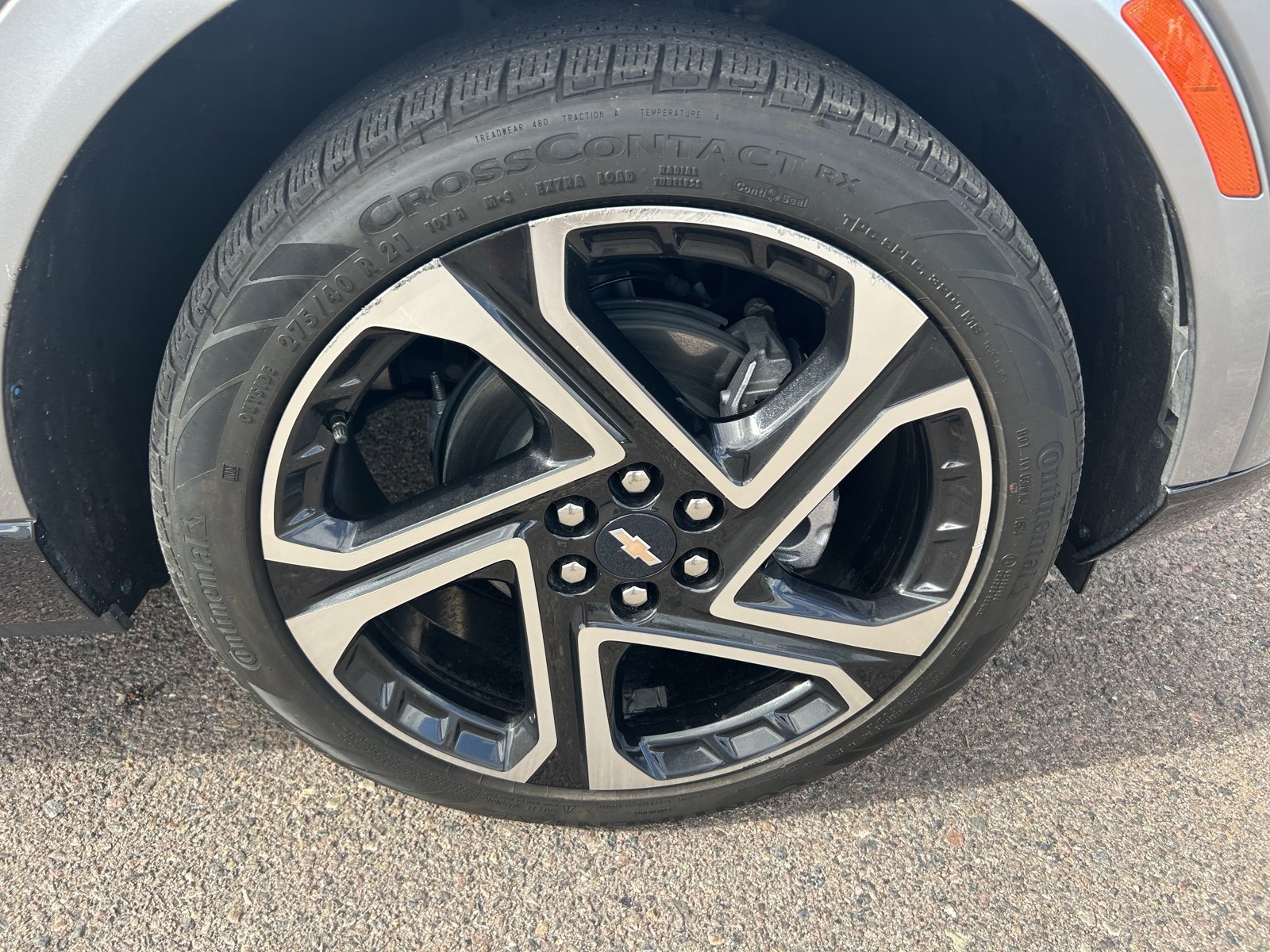 Certified 2024 Chevrolet Equinox EV LT FWD image 9