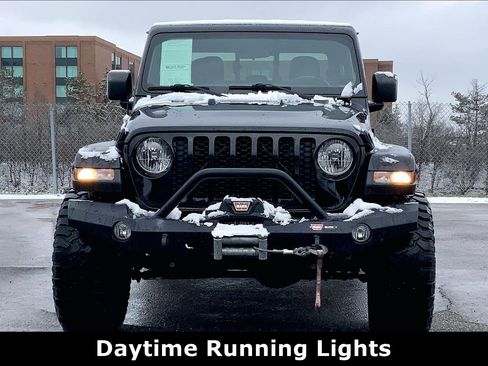 Used 2020 Jeep Gladiator Sport w/ Quick Order Package 24S image 2