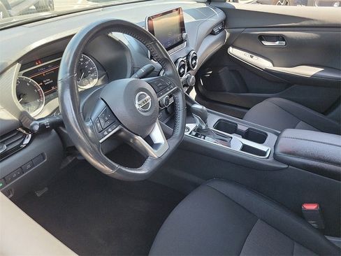 Used 2023 Nissan Sentra SV image 3
