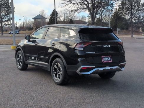 Used 2024 Kia Sportage LX image 8