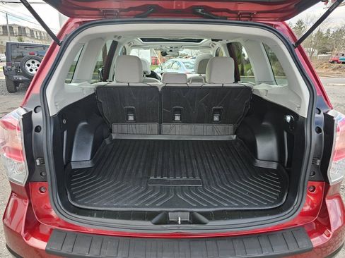 Used 2017 Subaru Forester 2.5i Premium AWD/4WD image 7
