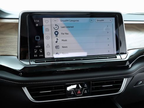 New 2026 Volkswagen Atlas SE image 25