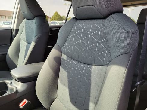 Used 2025 Toyota RAV4 XLE w/ Convenience Package image 15