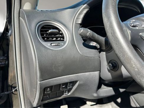 Used 2013 INFINITI JX35 AWD w/ Premium Pkg image 19
