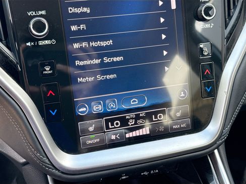 Used 2020 Subaru Outback Premium image 12