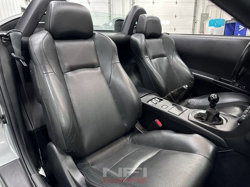 Used 2004 Nissan 350Z Touring RWD image 36