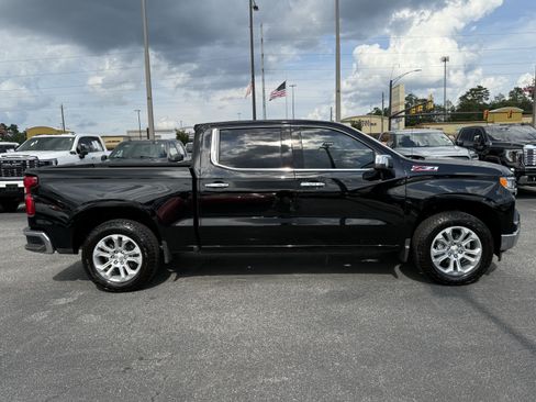 Used 2026 Chevrolet Silverado 1500 LTZ AWD/4WD image 11
