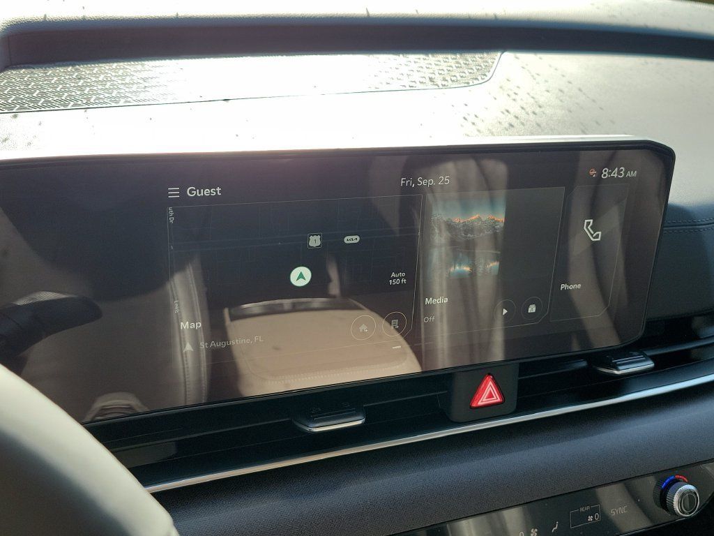 New 2027 Kia Carnival EX FWD image 31