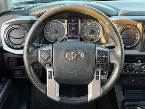 Used 2019 Toyota Tacoma SR5 image 12