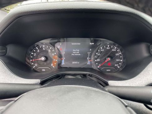 Used 2024 Jeep Compass Latitude image 21