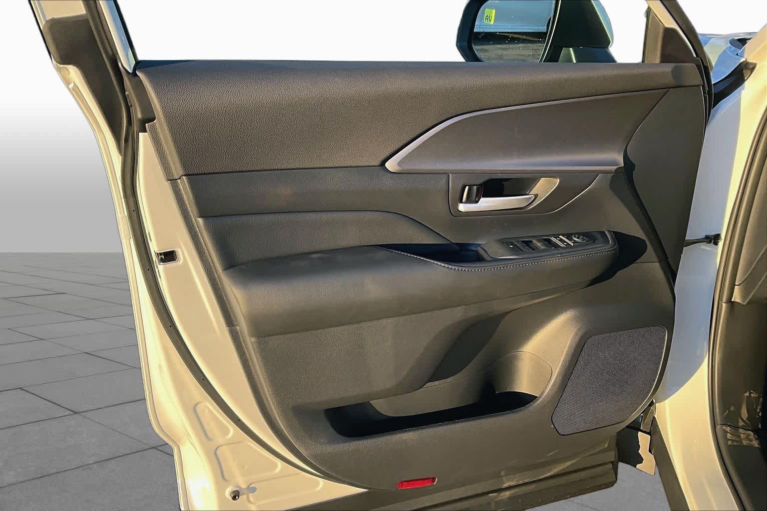 New 2026 Toyota Grand Highlander XLE FWD image 10