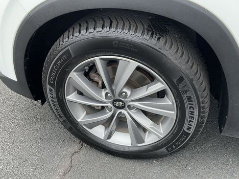 Used 2020 Hyundai Santa Fe SEL w/ Convenience Package image 11