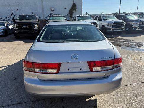 Used 2004 Honda Accord DX image 4
