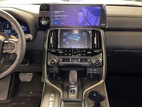 New 2026 Lexus LX 700h Luxury image 16