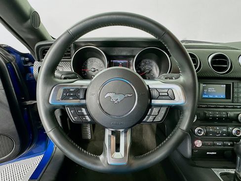 Used 2018 Ford Mustang Coupe image 11