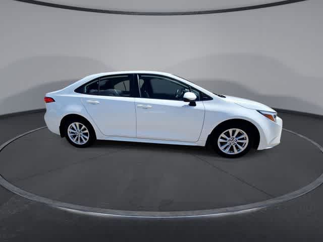 Used 2023 Toyota Corolla LE w/ LE Convenience Package FWD image 9