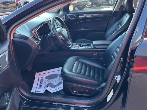 Used 2019 Ford Fusion SEL FWD image 5