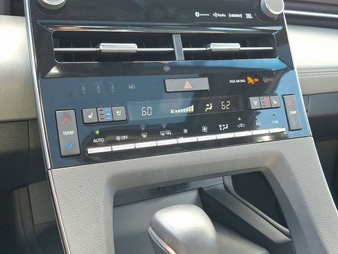 Certified 2020 Toyota Avalon Limited image 18