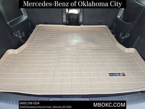 Used 2022 Ford Explorer XLT w/ Equipment Group 202A AWD/4WD image 23