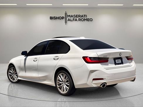 Used 2023 BMW 330i xDrive Sedan AWD/4WD image 3