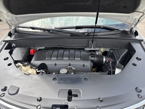 Used 2015 Chevrolet Traverse LT FWD image 38