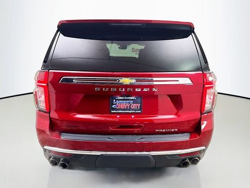 Used 2024 Chevrolet Suburban Premier AWD/4WD image 7