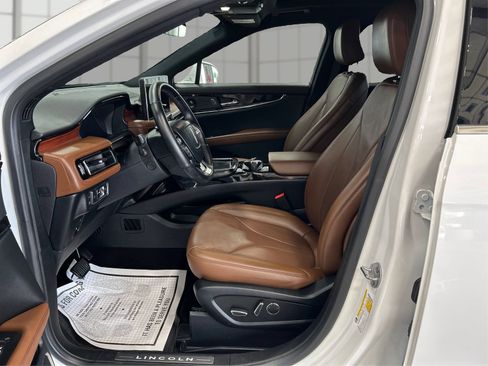 Used 2021 Lincoln Nautilus Reserve w/ Cargo Utility Package AWD/4WD image 9