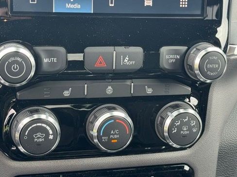 New 2026 RAM 1500 Big Horn AWD/4WD image 20