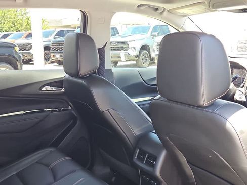 Used 2022 Chevrolet Equinox Premier FWD image 17