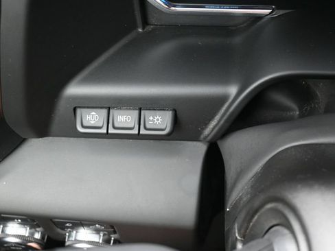 Used 2024 GMC Sierra 1500 AT4 w/ Technology Package AWD/4WD image 16
